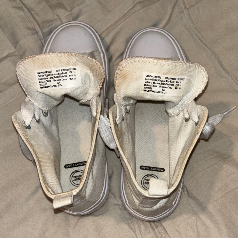 Chic White Kids Canvas High-Tops - Picture 6 of 7